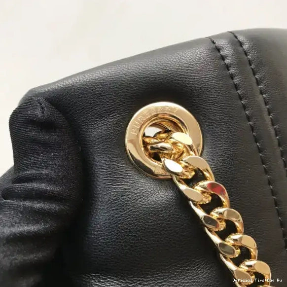 Official First Bag Ru Bucket Bag Lola Quilted BURBERRY Medium Lambskin 0512